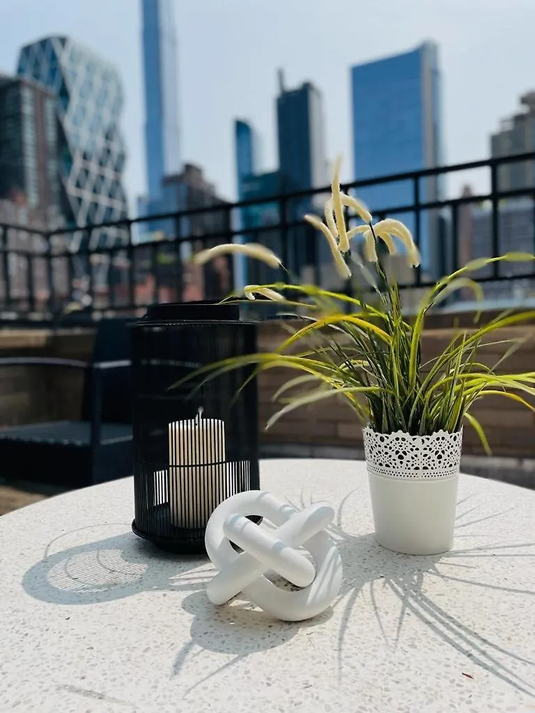 809-6A New 2Br Duplex With A Private Patio Apartment New York
