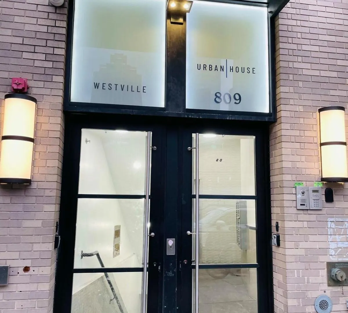 809-6A New 2Br Duplex With A Private Patio Apartment New York United States