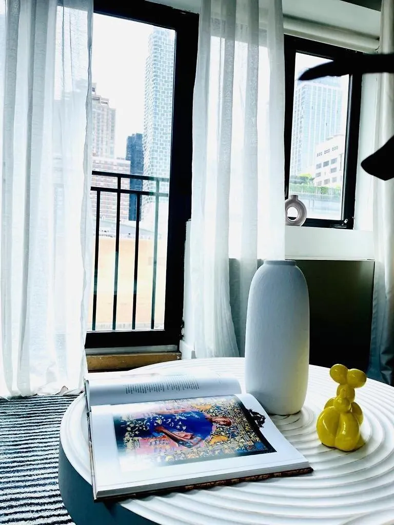 Apartmán 809-6A New 2Br Duplex With A Private Patio New York 0*,  USA