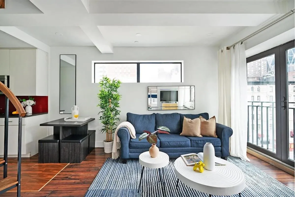 809-6A New 2Br Duplex With A Private Patio Apartment New York 0*,